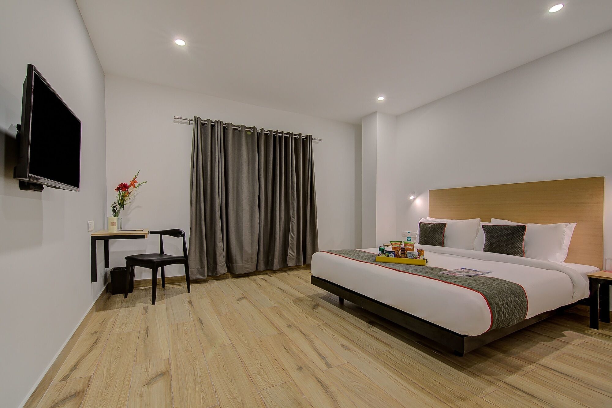 Oyo Townhouse 044 Sector 14 Gurugram Hotel Gurgaon Luaran gambar